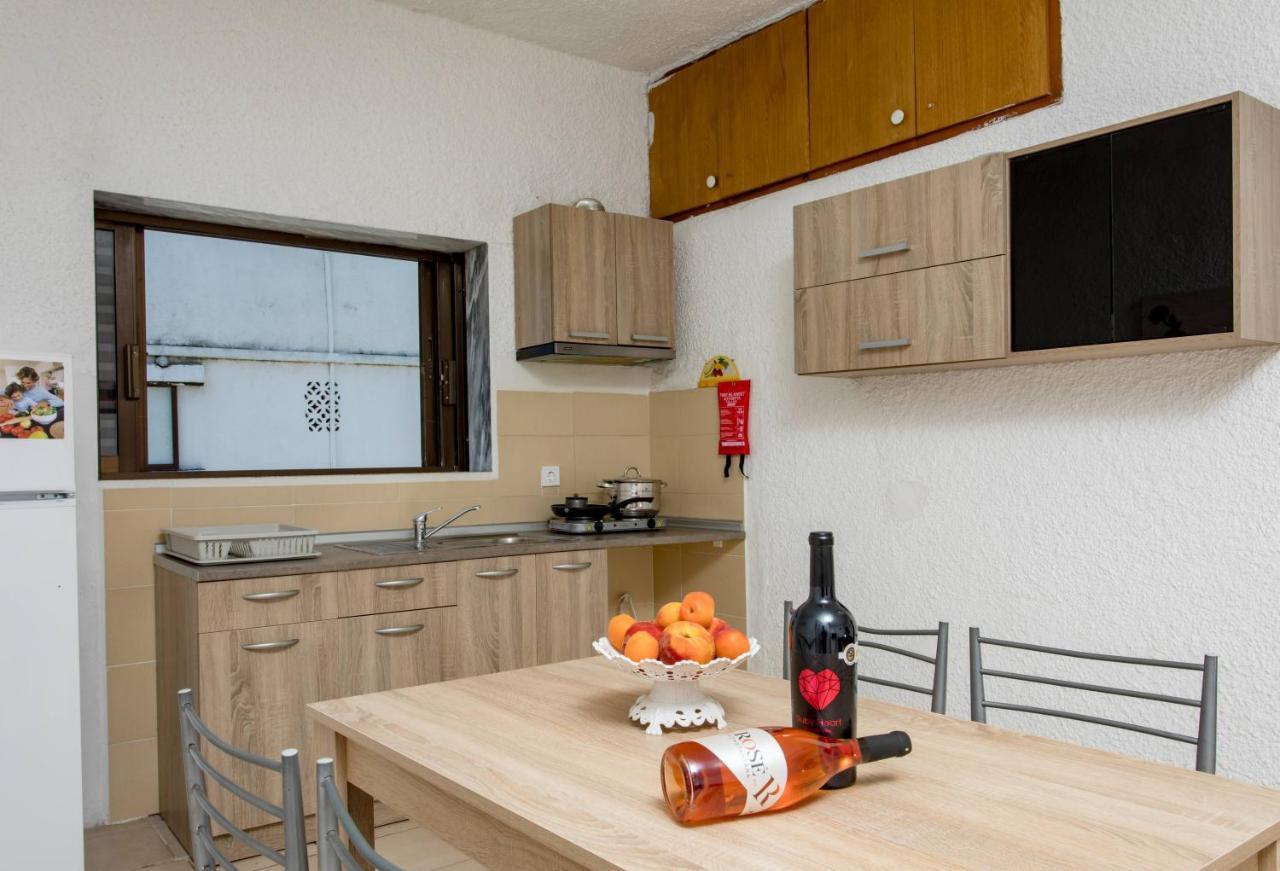 George'S Apartments Σκάλα Φούρκας Εξωτερικό φωτογραφία