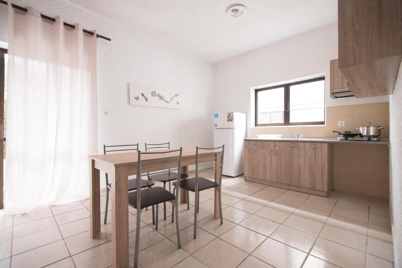 George'S Apartments Σκάλα Φούρκας Εξωτερικό φωτογραφία