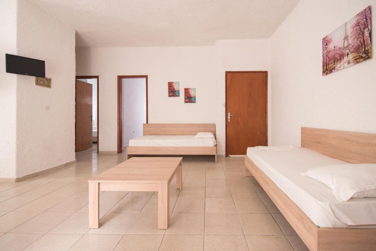 George'S Apartments Σκάλα Φούρκας Εξωτερικό φωτογραφία