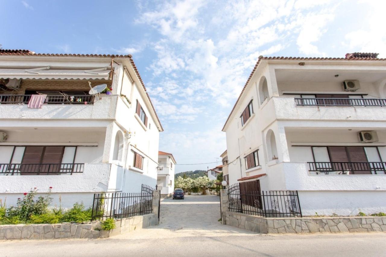 George'S Apartments Σκάλα Φούρκας Εξωτερικό φωτογραφία